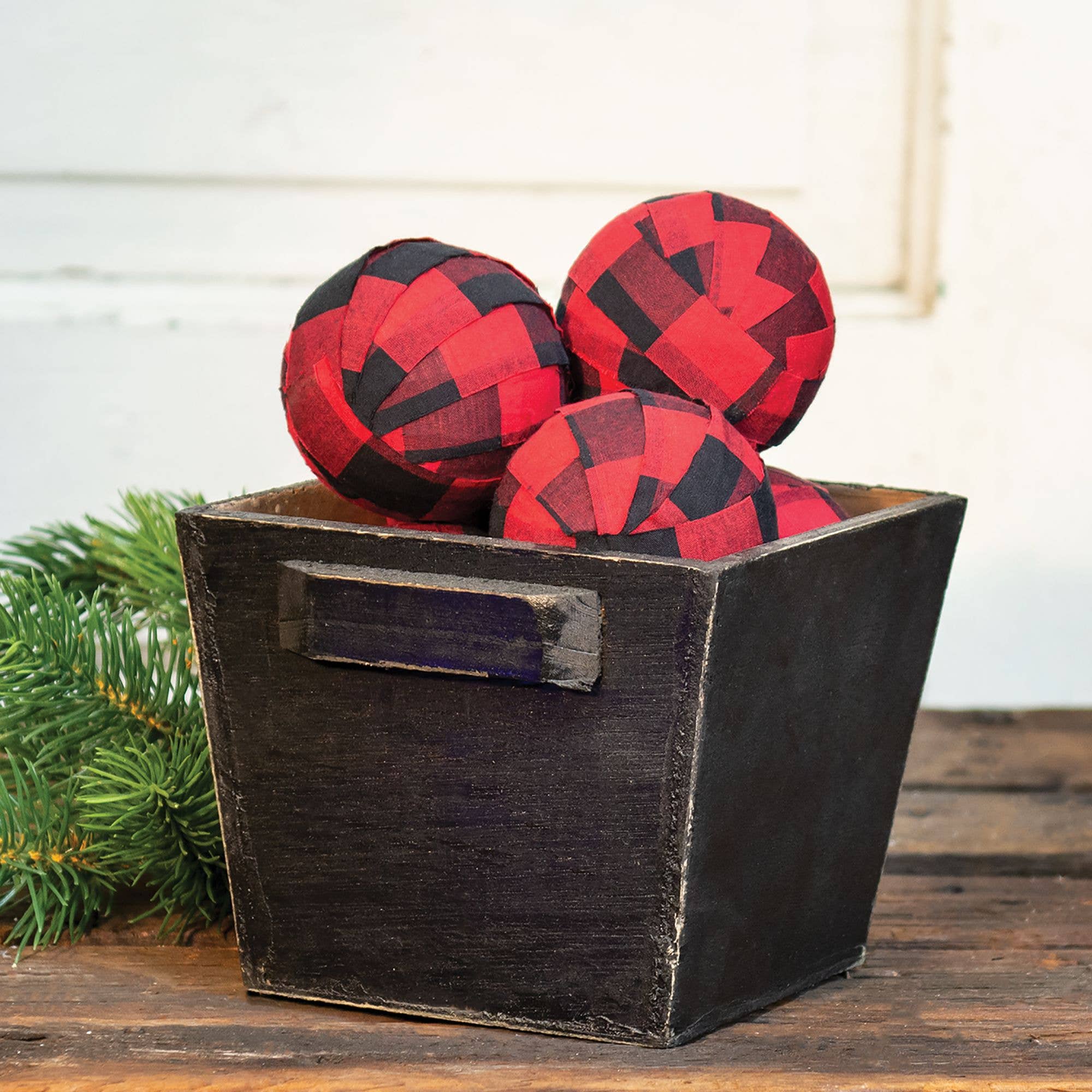 6/Set Red Buffalo Check Rag Balls