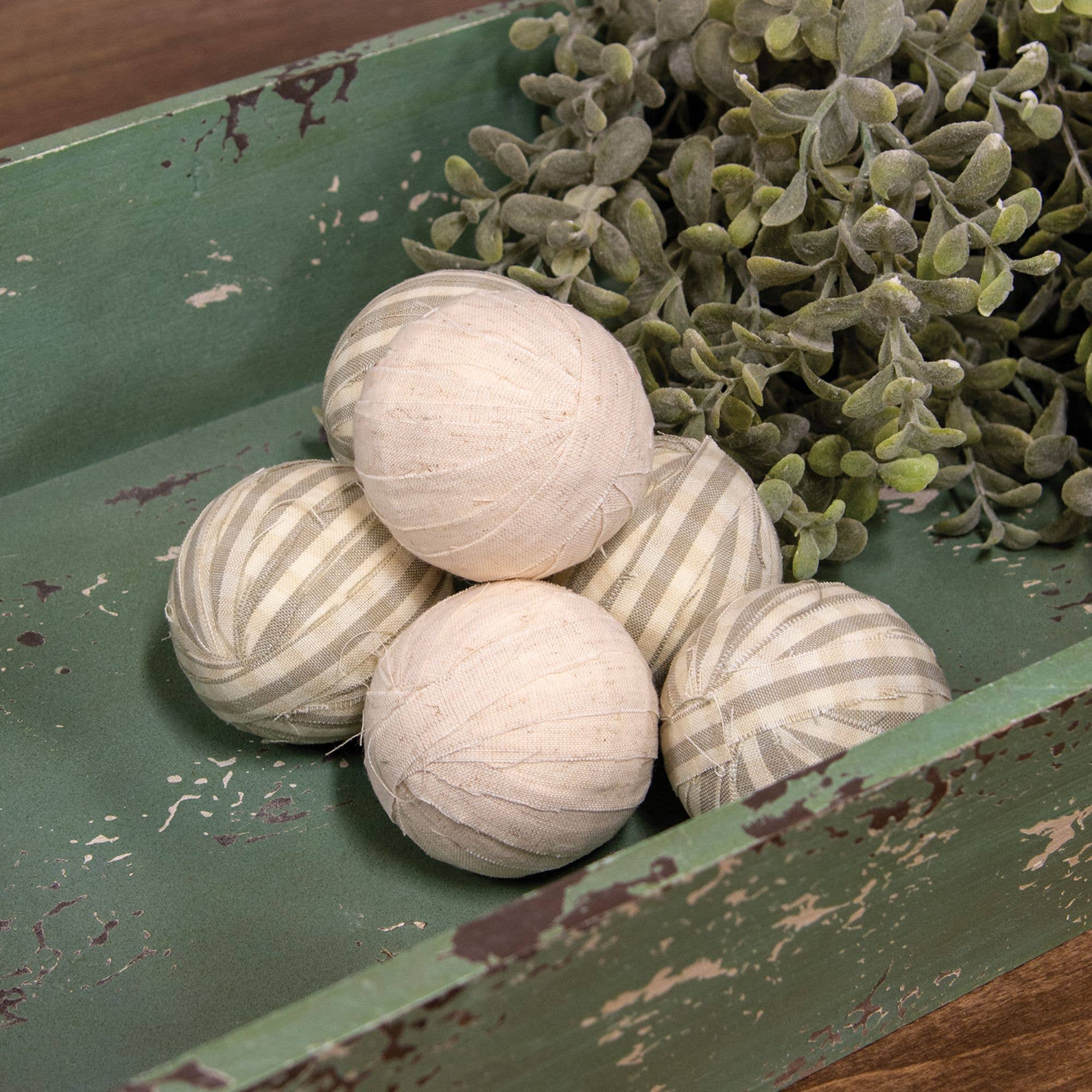 6/Set, Natural Striped Rag Balls