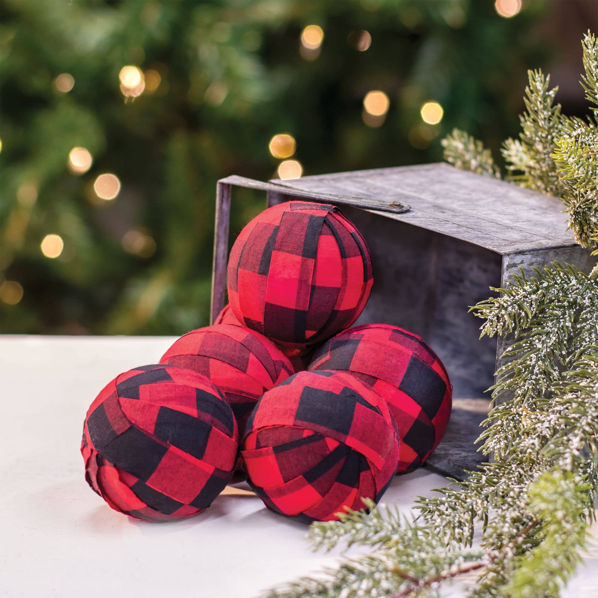 6/Set Red Buffalo Check Rag Balls